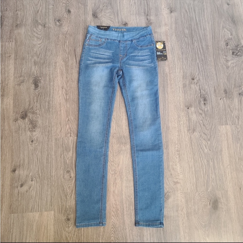 Vigoss jeans.